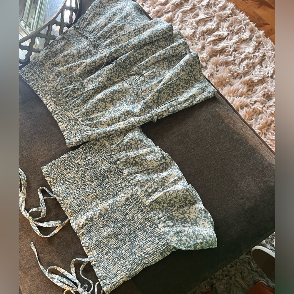 Teens size small set no tags never worn